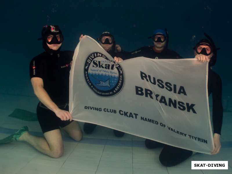 Поздравим подводных охотников с успешно сданным экзаменом в бассейне!!!