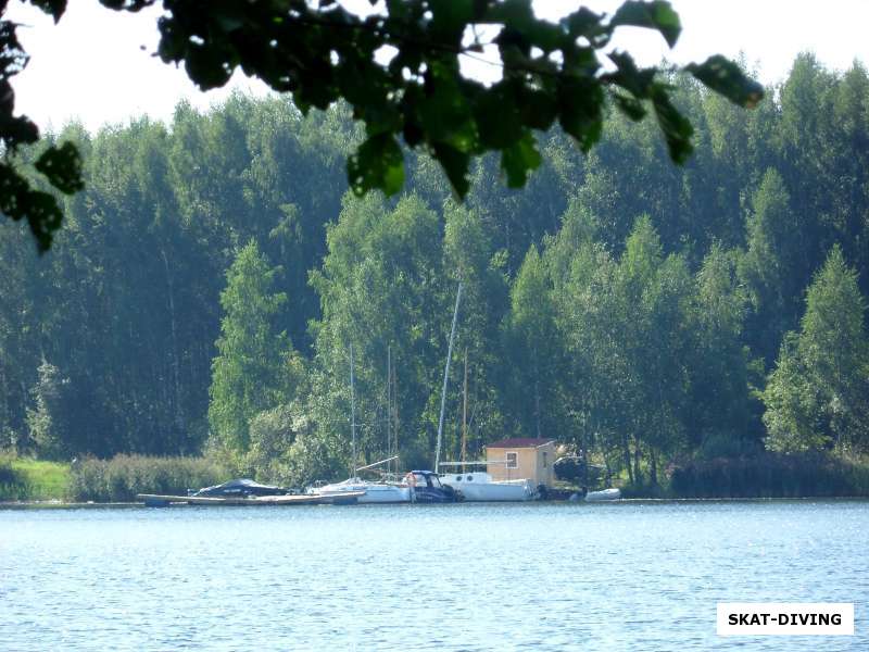 яхт-клуб на канале десногорского водохранилища