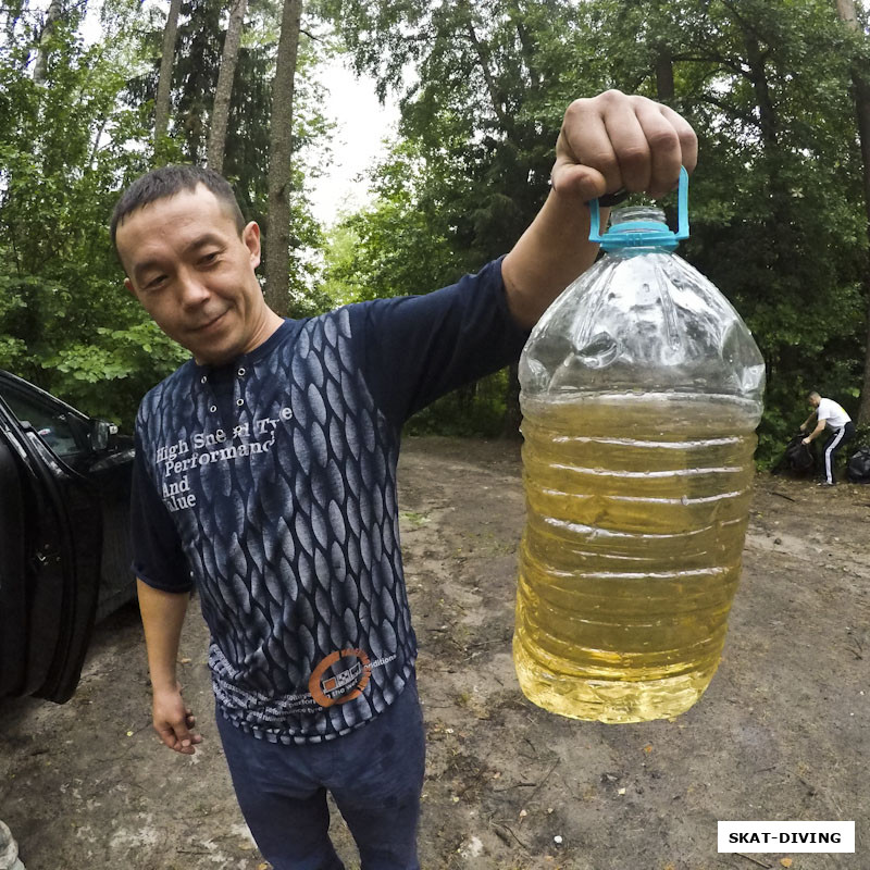 Ким Андрей, вот такая нынче вода на Круглом озере