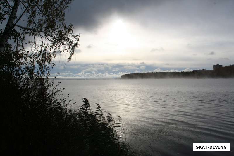 утро над водохранилищем