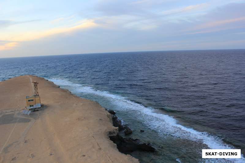 Остров"Большой брат", Красное море