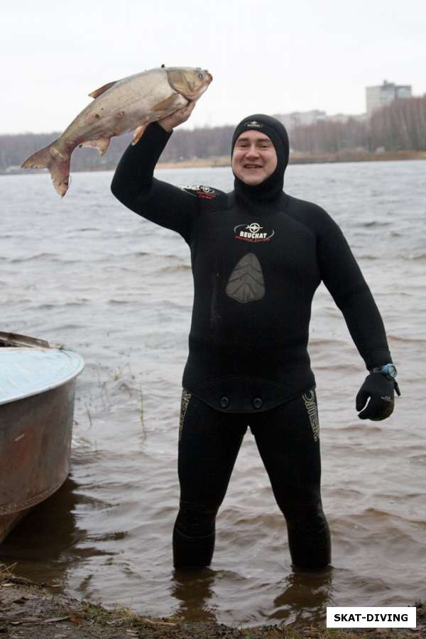 Максимихин Андрей, гигантский толстолоб