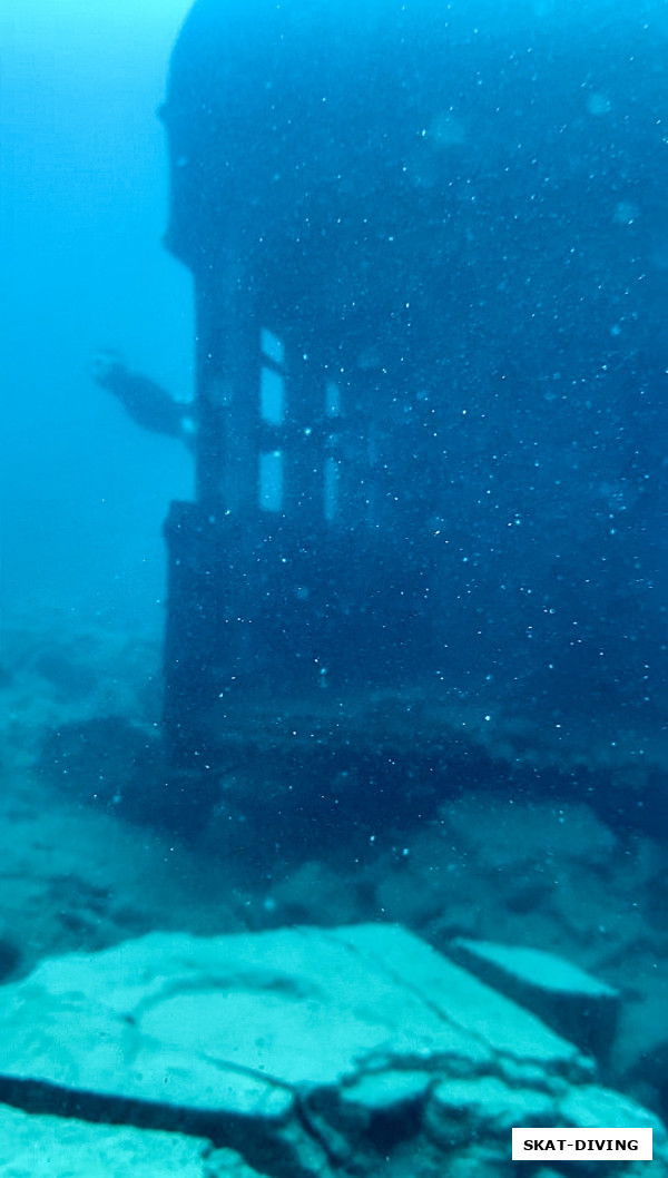 Пролететь по вагону, легко..