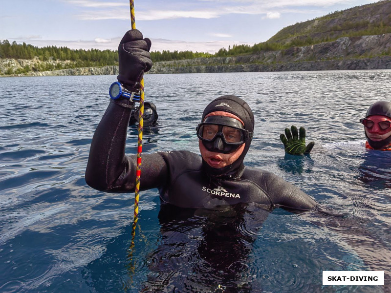 Оказывается, на глубине, всего 4 градуса температура воды!
