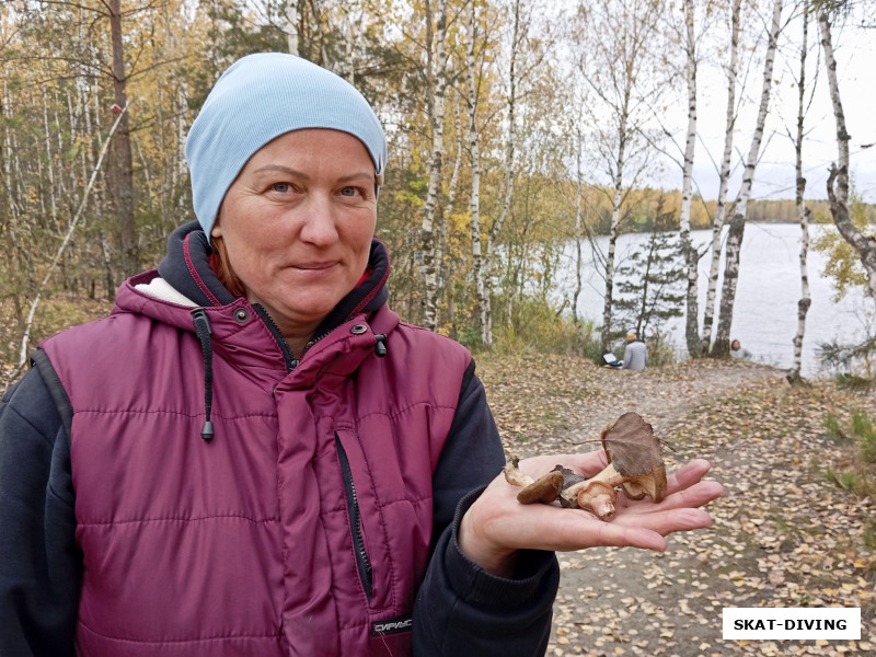 Матвеева Ольга, на руке лежат грибы, если что