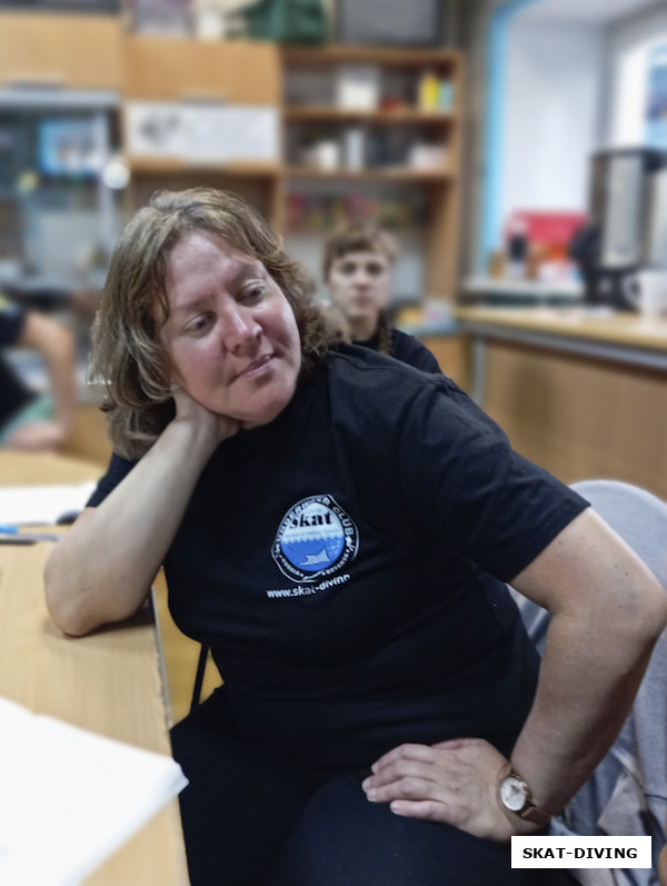 Таланина Валентина, кто знает, где еще окажется вслед за своим неугомонным мужем