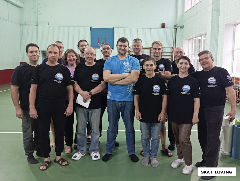 Назаров Сергей, Кондратьев Павел, Пасконный Илья, Таланина Валентина, Тюрин Юрий, Барковский Сергей, Кондрашов Сергей, Аксенов Иван, Шукста Игорь, Комаров Олег, Палехин Владислав, Гладкий Вячеслав, Позднякова Любовь, Парфенов Николай, лишь Людмилы Филипповой нет, она присоединилась с воскресенья