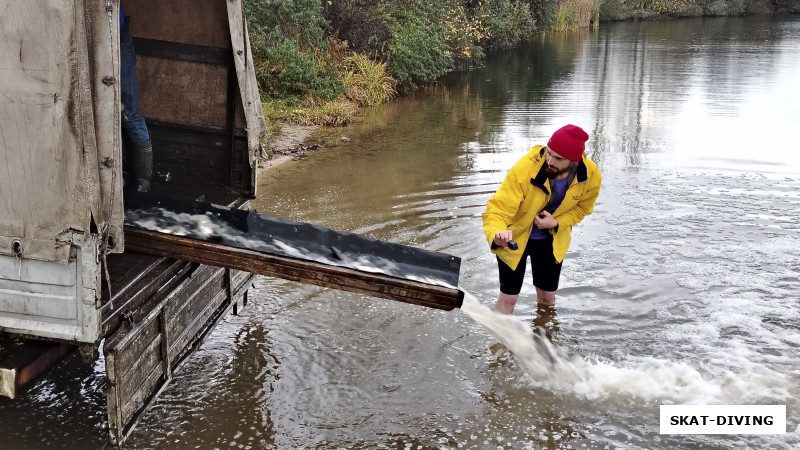 Романов Артем, конечно, более зрелищным получится итоговое видео о зарыблении, чем вот такие кадры