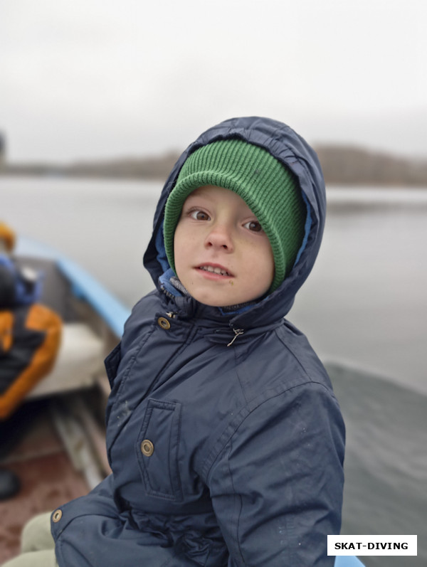 Романов Павел, мужественно провел день с клубом на берегу, впрочем, у него это привито с рождения