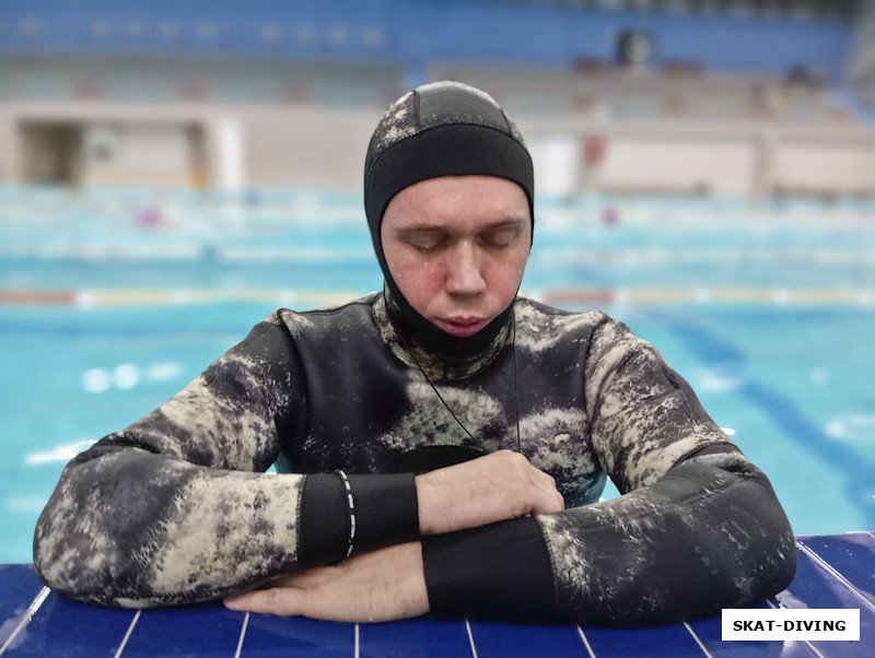 Пасконный Илья, спит что ли...