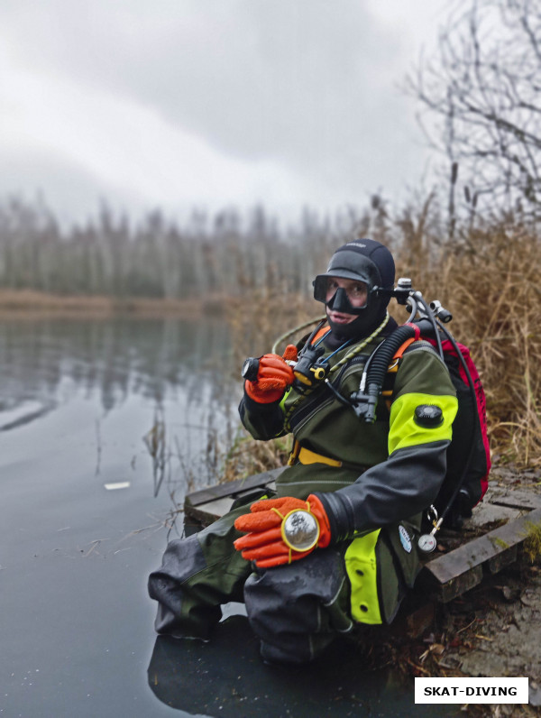 Федорук Дмитрий, помним, что он был первым, кто привнес салатовый цвет в клубные сухие костюмы
