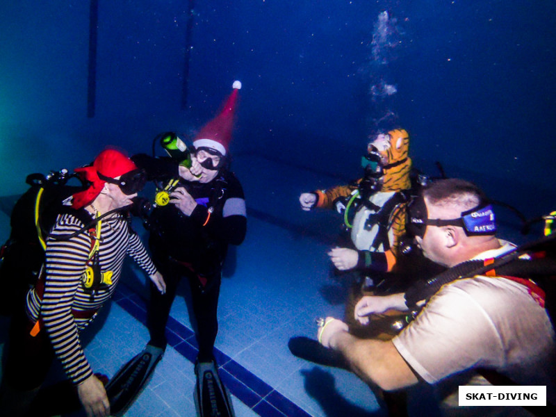 Кондратьев Павел, Парфенов Николай, Афанаскин Александр, Филиппов Алексей, "Йо-хо-хо, и бутылка рому!"