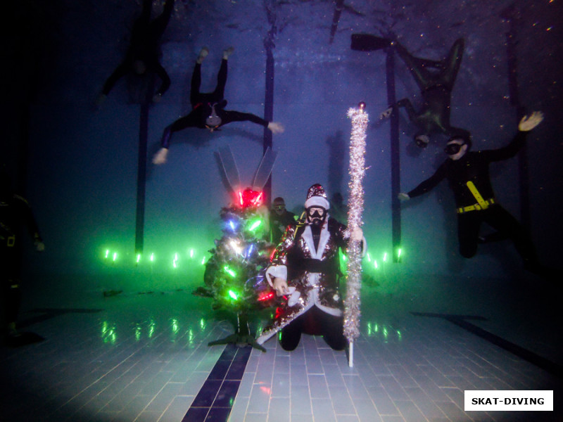 Тюрин Руслан, сцена из подводного спектакля по Гоголю