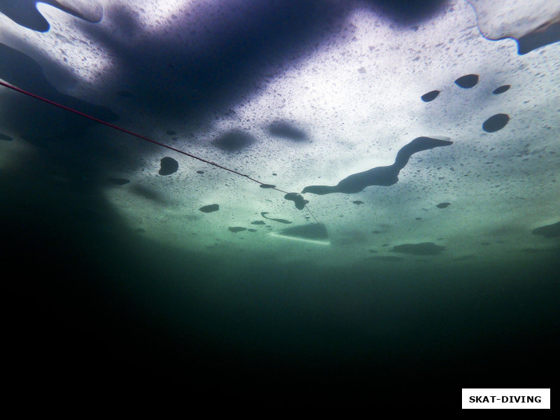 Когда майна со стороной около двух метров выглядит меленьким треугольников вдалеке