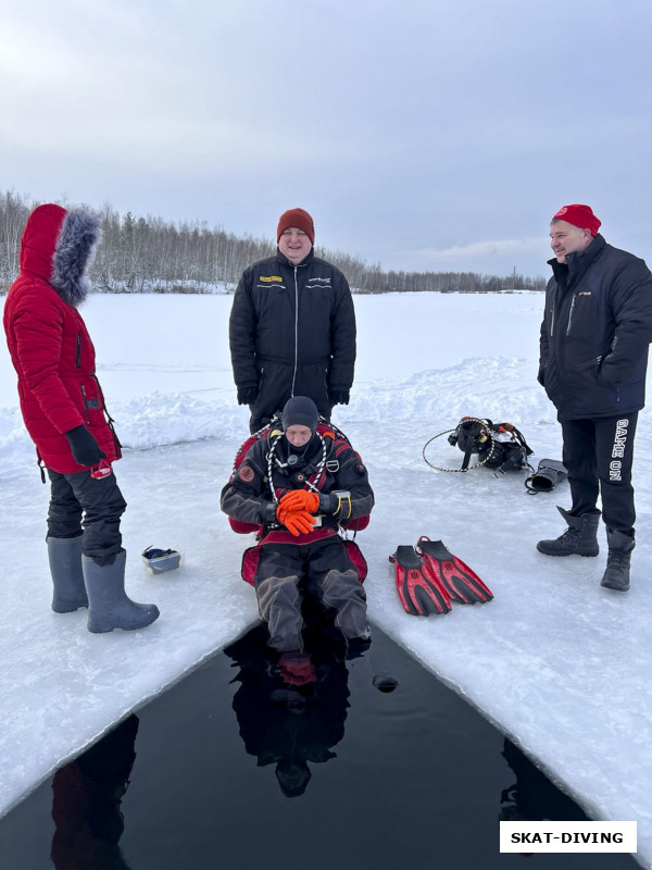 Волков Андрей, Филиппов Родион, Филиппов Алексей, хоть бы кто из студентов БГТУ не подумал, что на фото их преподаватель с папой