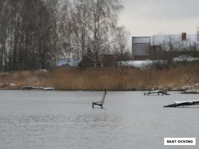 Говорят сам Игнат Матулин приходил посидеть на этом стуле в воде. Кто такой Игнат Матулин?