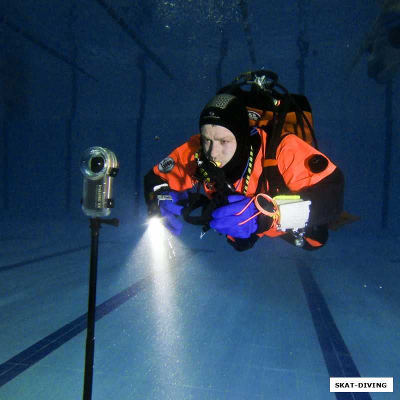 Куськин Игорь, умение снять маску, не потерявшись в пространстве, - стандартное требование всех курсов, начиная с AOWD