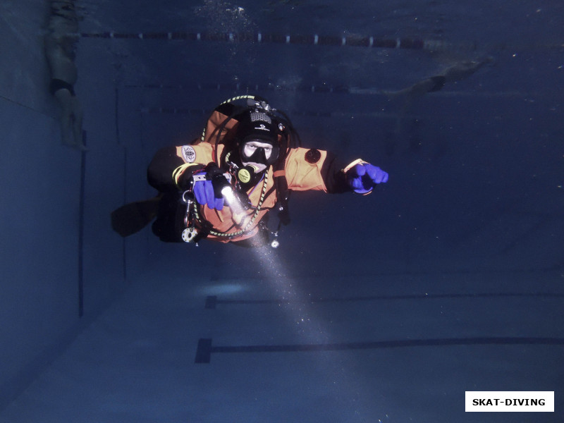 Куськин Игорь, сухой костюм - это выход на целый пласт новых интересных курсов в дайвинге