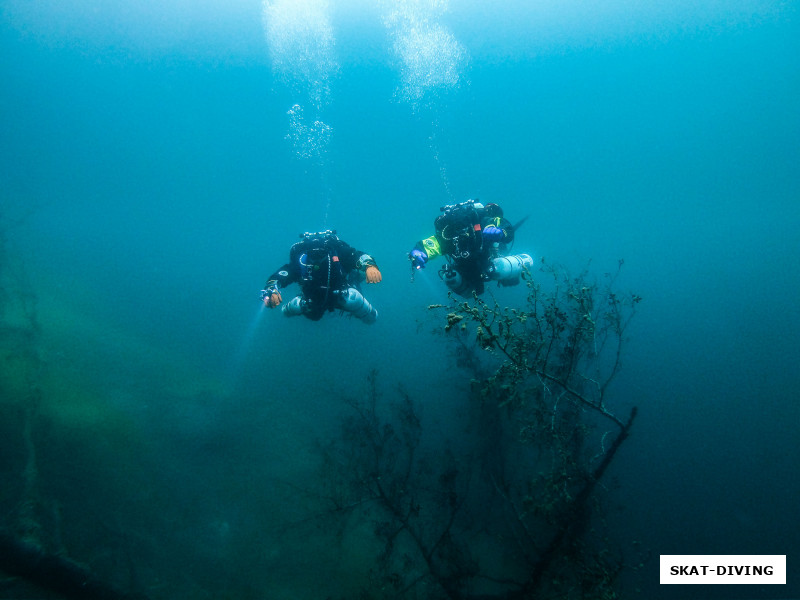 Филиппов Родион, Федорук Дмитрий, фотографировать людей, хорошо умеющих нырять в условиях Голубого озера - одно удовольствие!