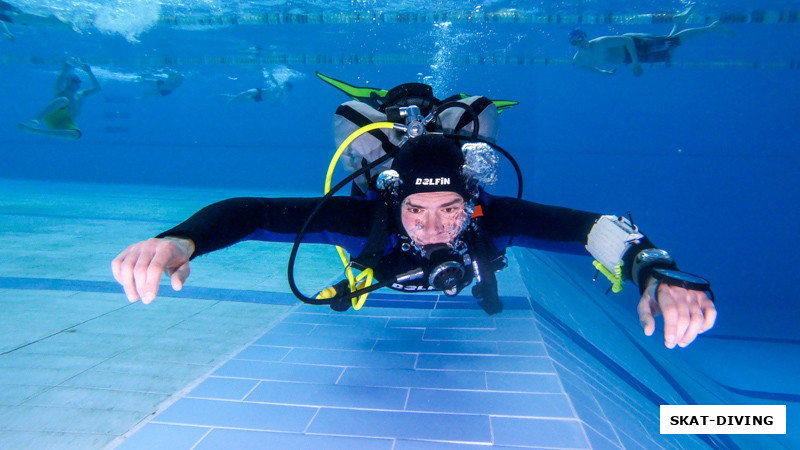 Розинкевич Игорь, без маски на "бреющем полете"