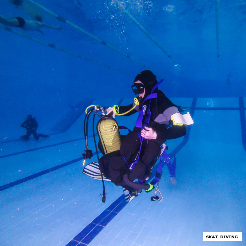 Вокрячко Сергей, за готовность вредить другим получил акваланг разобранный на части