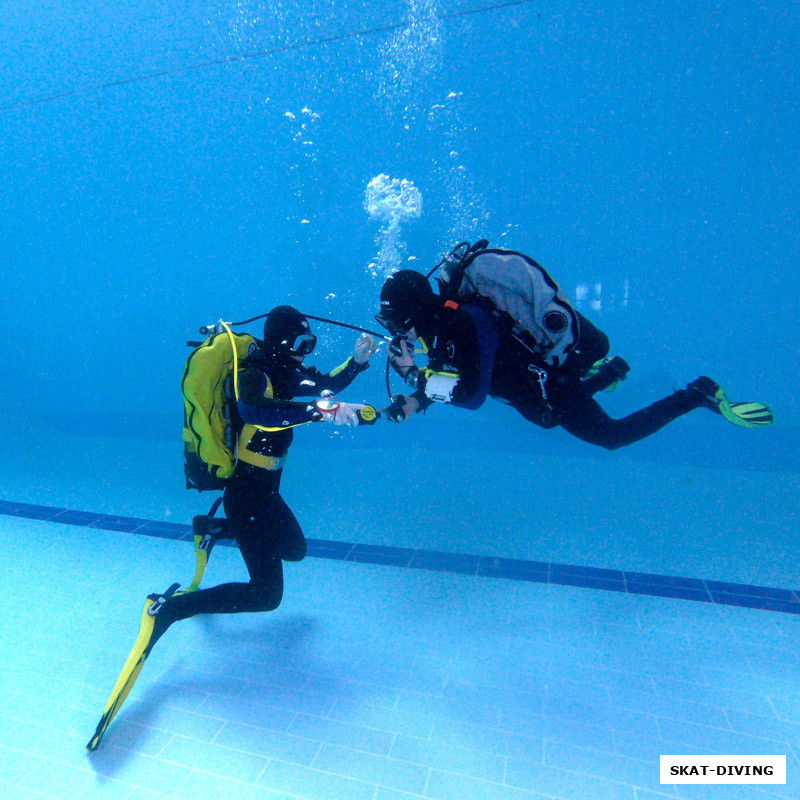 Талеронок Николай, Розинкевич Игорь, второй день практики начался с неадекватного поведения напарник, готового вас убить за газ