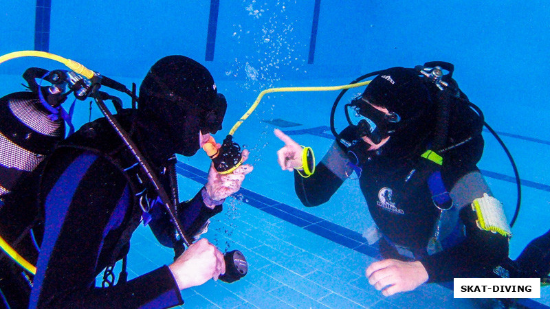 Красовский Владлен, Вокрячко Сергей, привычный переход на октопус напарника все делали специально неправильно, засовывая регулятор перевернутым