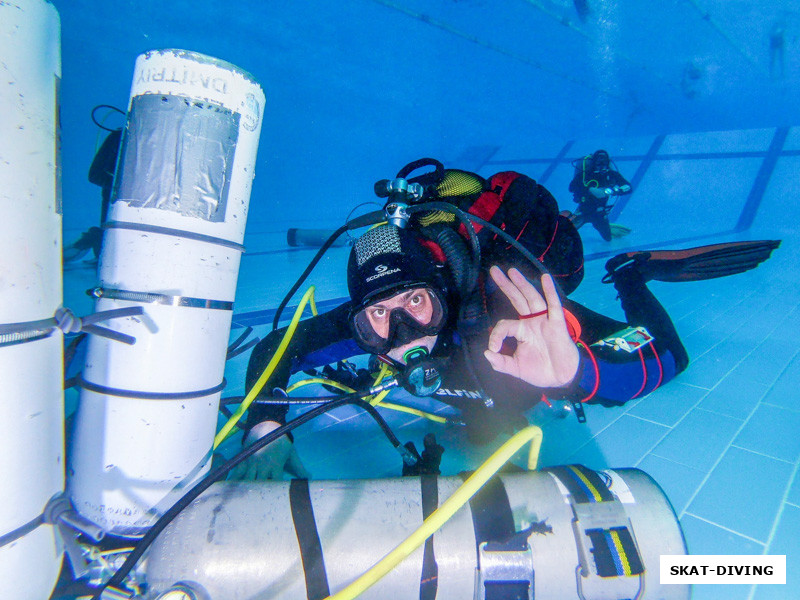 Кульбаков Максим, такой перебор регуляторов учит тебя делать короткие правильные выдохи для чистки и очень аккуратно вдыхать из вновь возникшего во рту источника