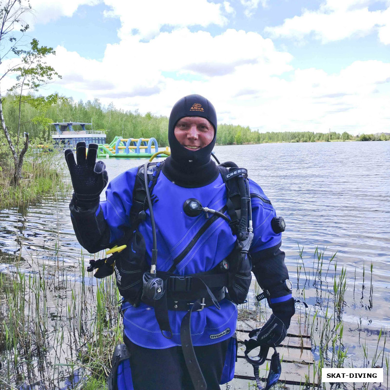 Илюхин Евгений, в своем новеньком сухом костюме, пошитом не без нашего участия