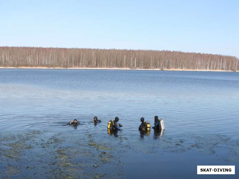 А вода 12 градусов, пока не холодно!