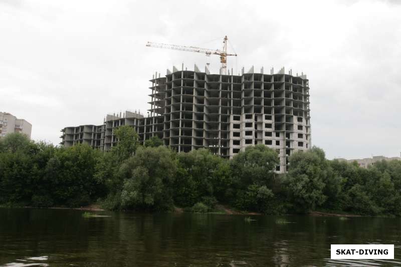 Московский микрорайон, вид с реки Десна
