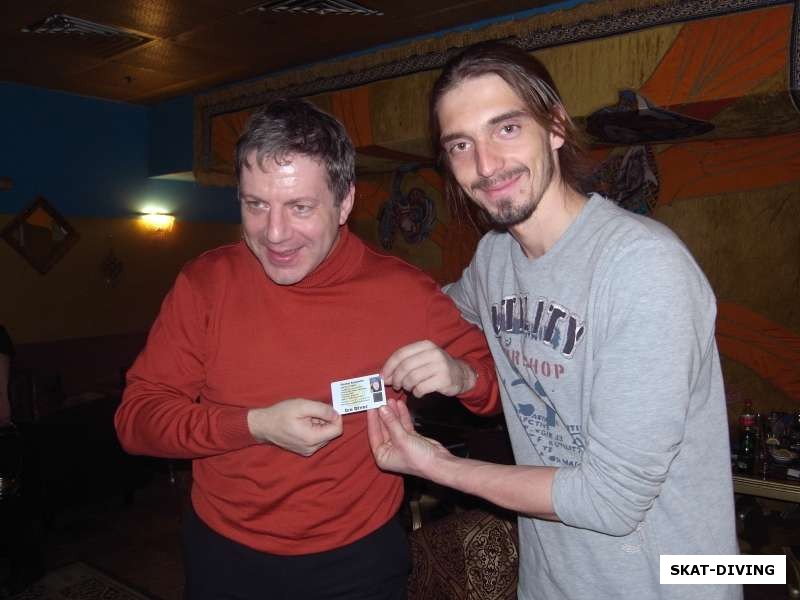 Шнабель Константин, Романов Артем, вручение сертификата ICE DIVER