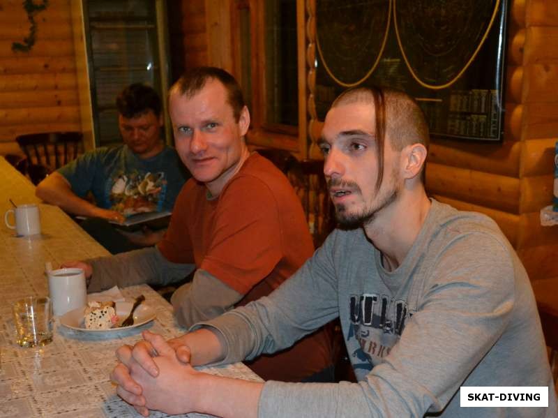 Юрков Юрий, Романов Артем, талантливый цирюльник Юрий оставил маленький нюанс на голове Артема