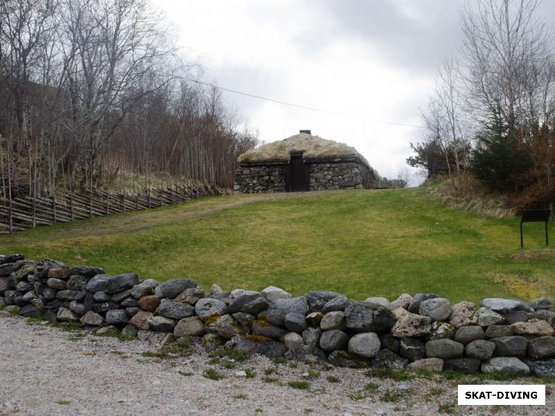 Так уж оказалось, около базы расположился исторический музей-селение викингов, только самые ленивые не посетили его