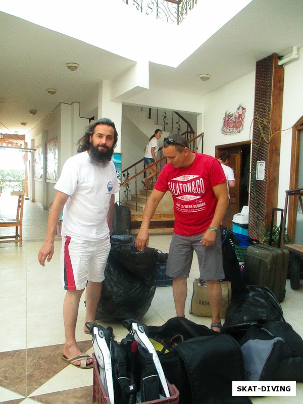 Старостенков Владимир, Савельев Виктор, распаковываем чемоданы в Дахабе