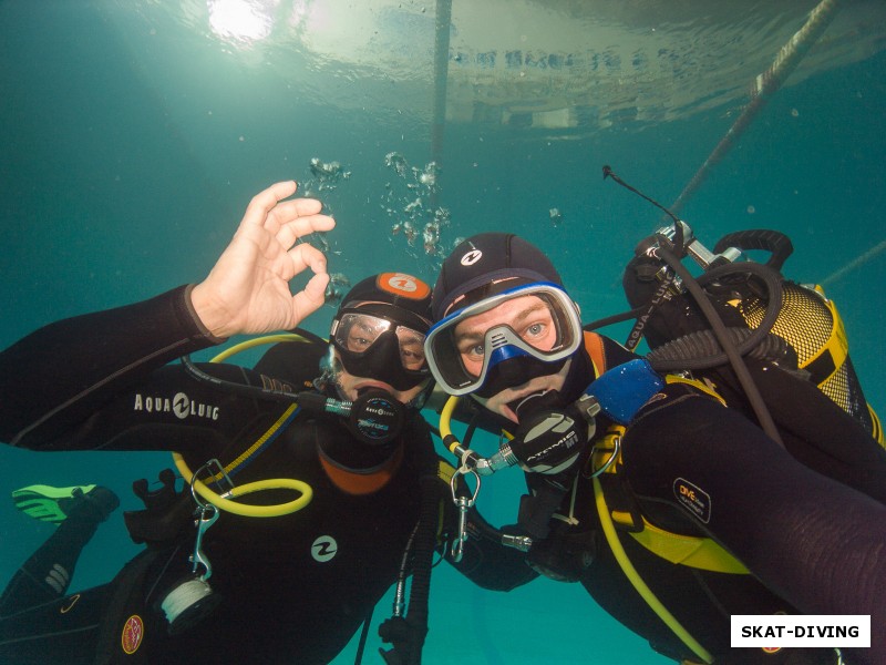 Дегтярев Виктор, Кирюхин Роман, когда под водой только ученик и инструктор, селфи – отличное решение для совместного фото!