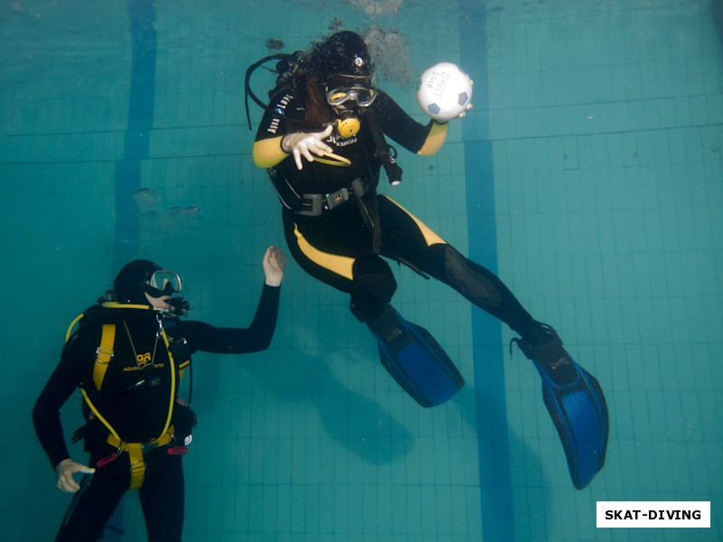 Кирюхин Роман, Кулешова Любовь, под водой получаются фантастически пластичные фотографии