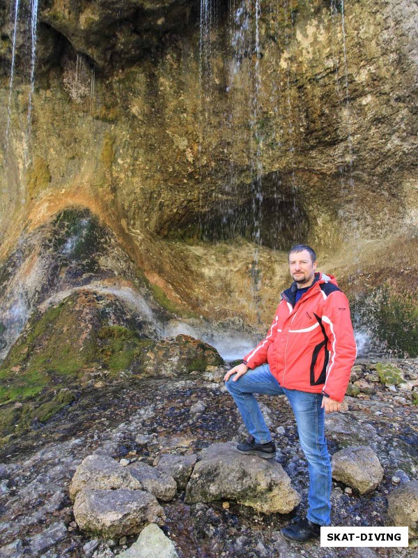 Тюрин Руслан, и фото на память у подножия водопадов