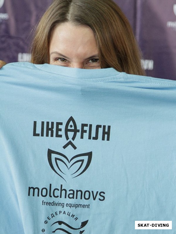 Романова Марина, и памятные футболки для брянских утят