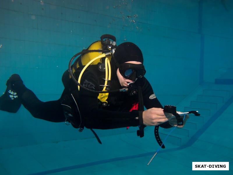 Шукста Игорь, упражнения по основам подводной навигации, необходимо двигаться заданным курсом на заданной глубине