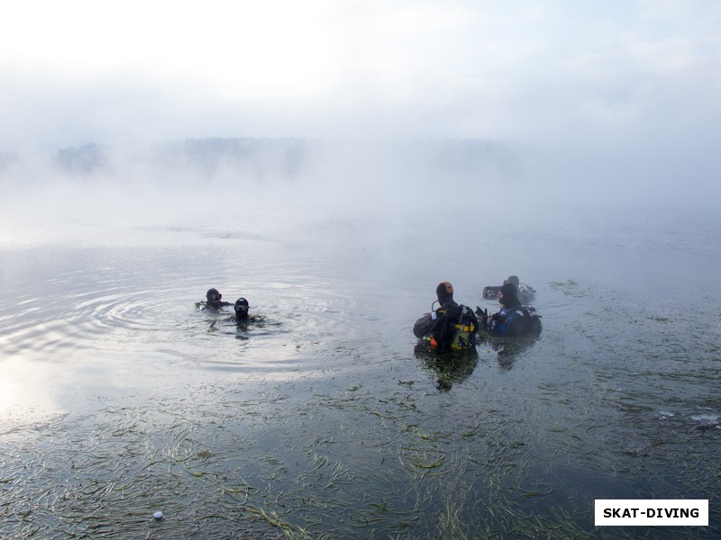 Температура воды была 13 градусов, все успешно отныряли, были замерзания клапанов и инфляторов, но это очень ценный «полевой» опыт, который пригодится в дальнейшем. Всем огромное спасибо за теплую компанию и дружественную атмосферу