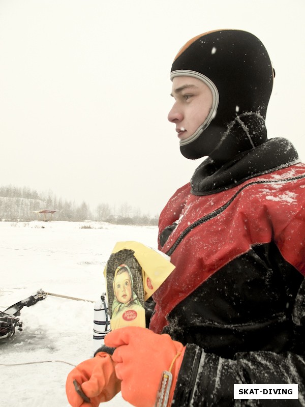 Зеленев Максим, немного сладкого и порадует, и согреет сейчас