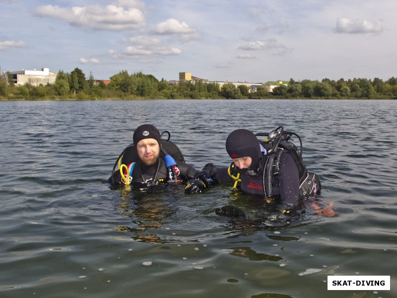 Полников Илья, Зайцева Елена, также отправились под воду одними из первых