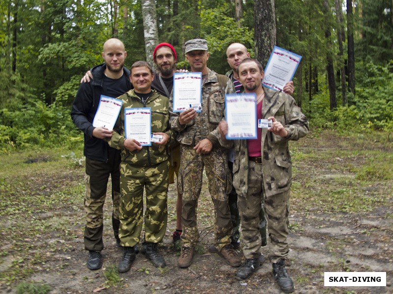 Балакин Александр, Матюшкин Алексей, Романов Артем, Трусов Дмитрий, Изотко Артем, Милютин Александр, они уже обученные и сертифицированные подводные охотники, а вы?