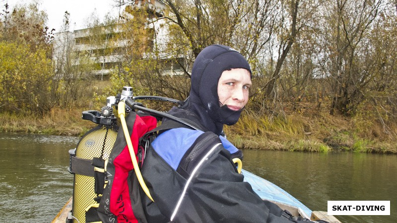 Щербаков Дмитрий, моряк и морская школа на фоне