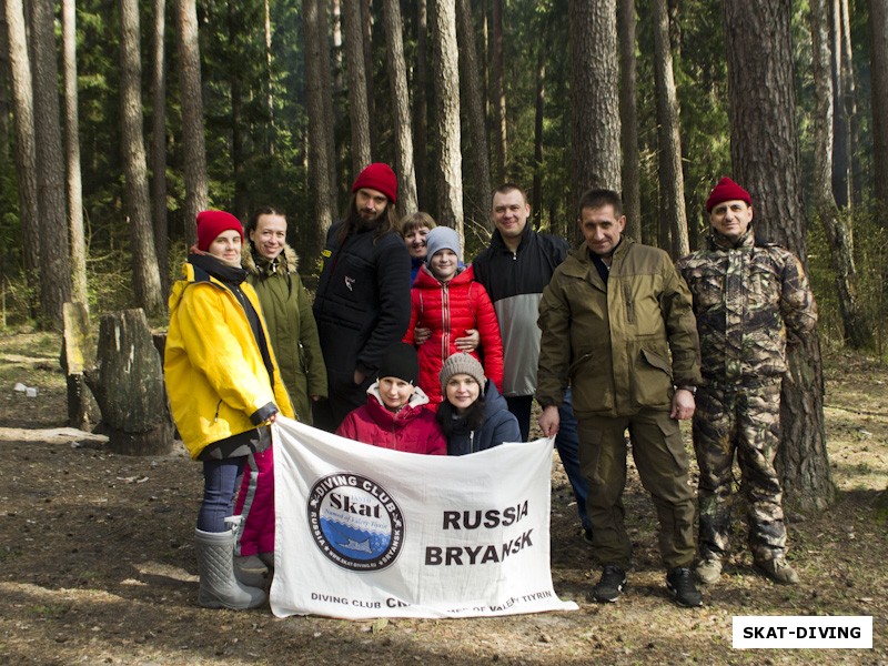 Романова Софья, Сканцева Павлина, Романов Артем, Романова Галина, Шайдт Ирина, Быченкова Ирина, Быченкова Юлия, Быченков Дмитрий, Серегин Сергей, Погосян Артем, Круглое 2020 - первый выезд сезона