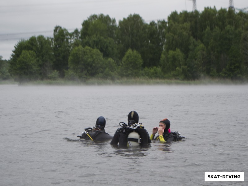 Как это проводить занятие по курсу "Open Water Diver" сразу в "открытой воде" водохранилища нам, надеюсь, поведает в отдельной новости Дмитрий Быченков