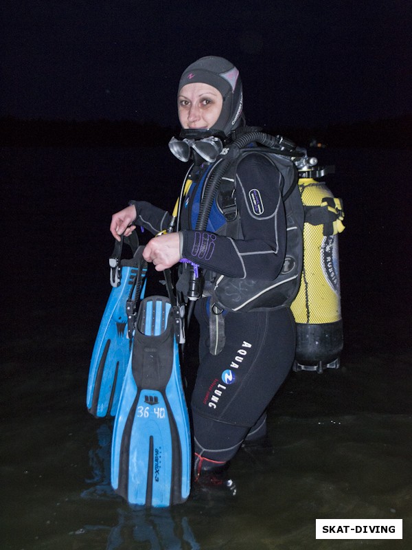 Клименченко Екатерина, была поймана фотографом на входе в воду