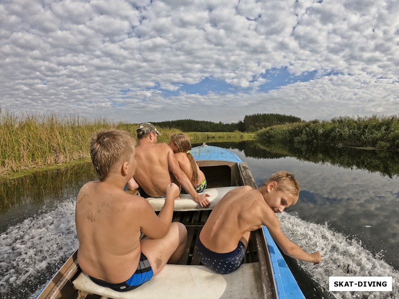 Ура, и детей покатали...