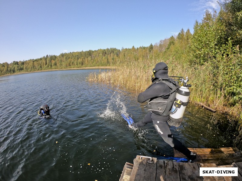 Рощин Артем, уверенный вход в воду